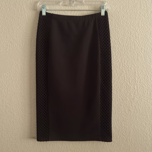 Xhilaration Dresses & Skirts - ❄️4 for $20❄️ Net Side Midi Skirt